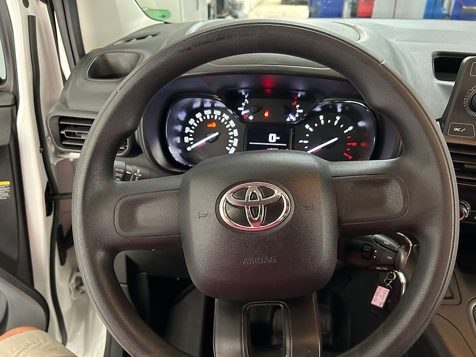 Miniature : TOYOTA Proace City 1.2 110 CV