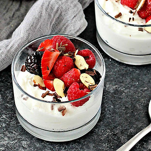 Layers of plain Greek yogurt, fresh low-sugar berries, and crunchy nuts. High protein, high fiber, and ready in 5 minutes.