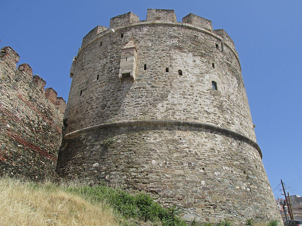 Walls of Thessaloniki.jpg