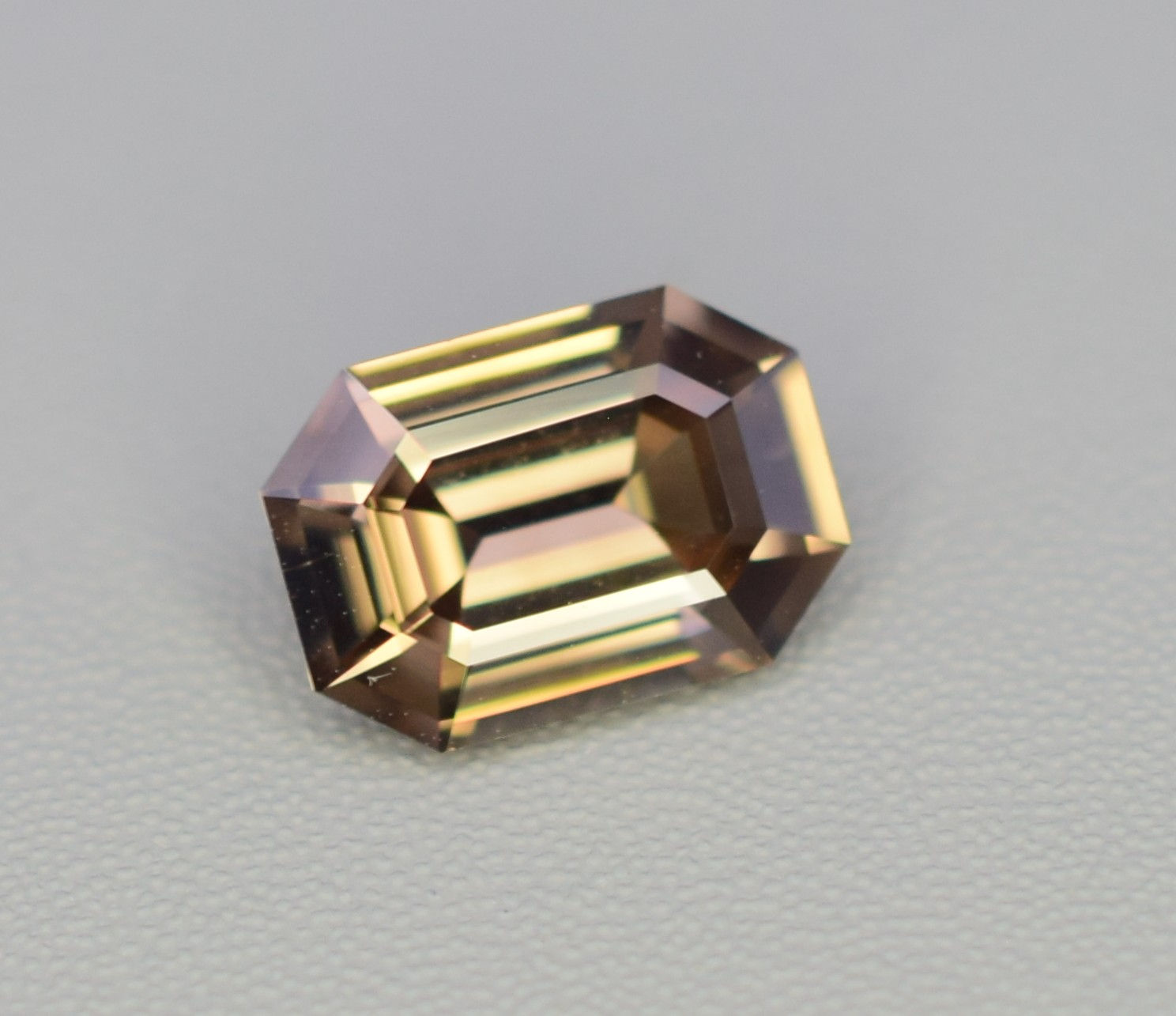 Zircon, Africa 1.515