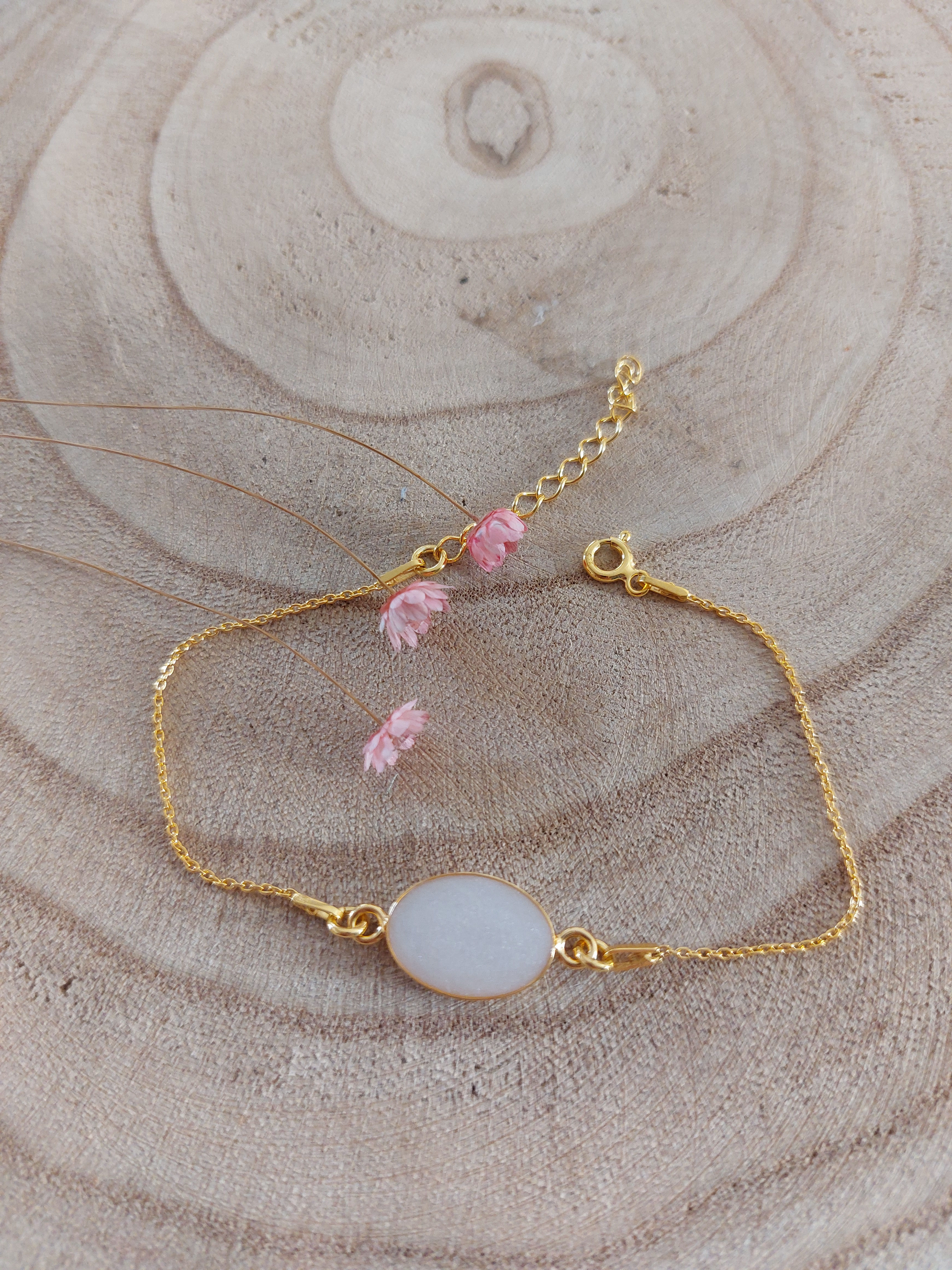 Armband met moedermelk