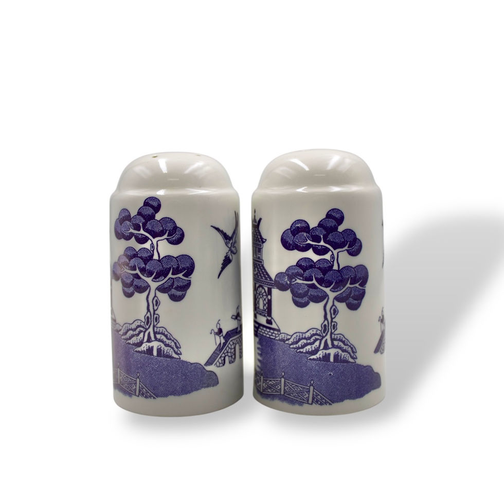 Blue Willow Salt & Pepper Shakers Made In England
