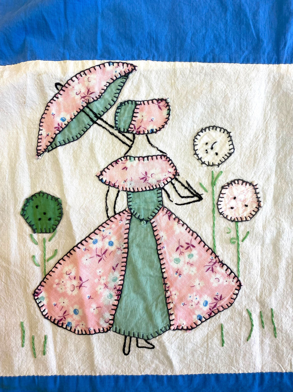 close up view of Parasol Quilt Top panel  Vintage