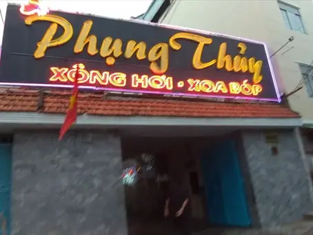 ホーチミン、気になっていた「PHUNG THUY」へ