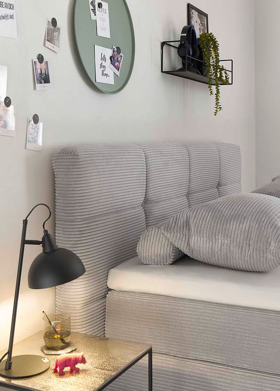 Мягкая кровать