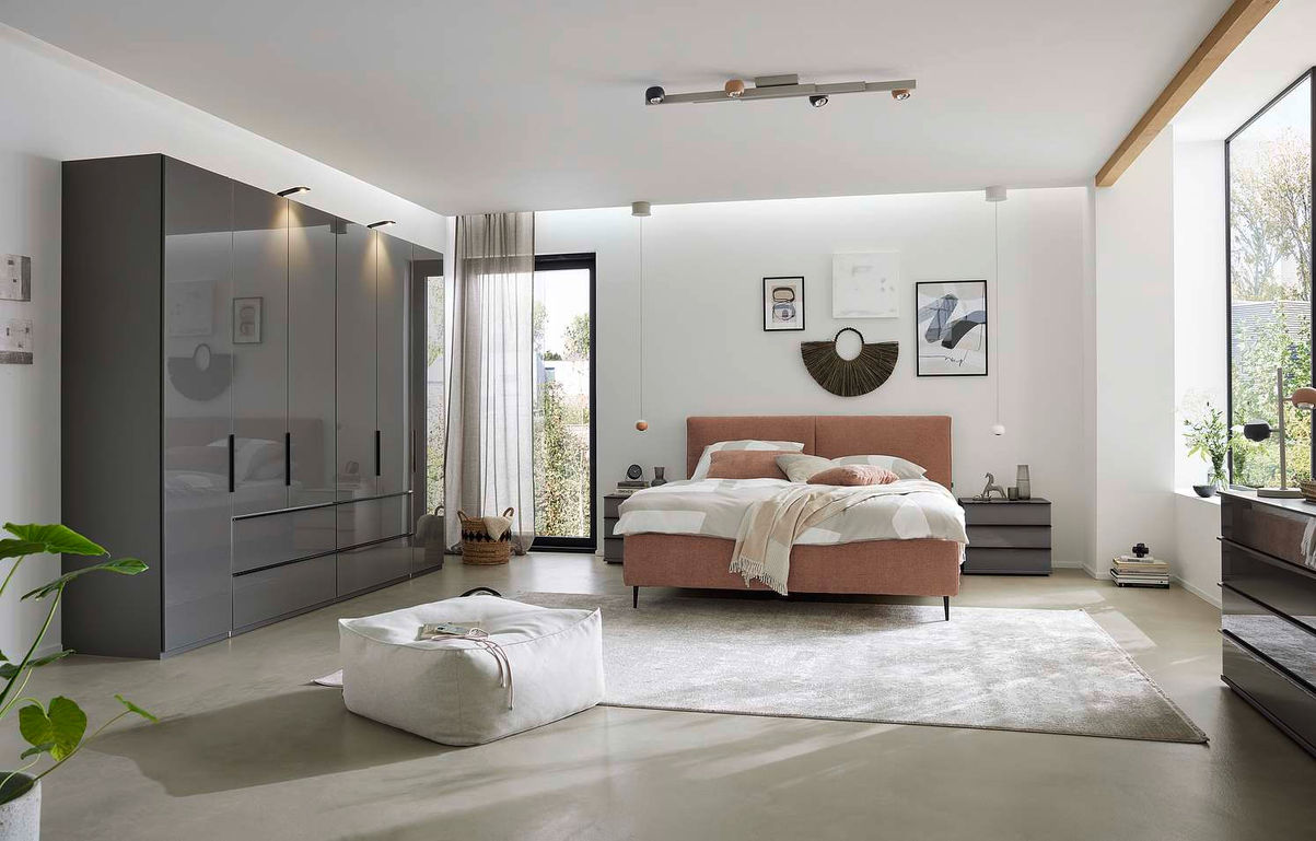 Мягкая кровать