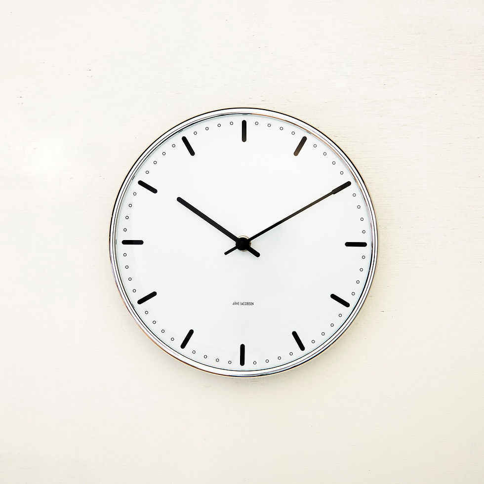 掛け時計 “Arne Jacobsen”