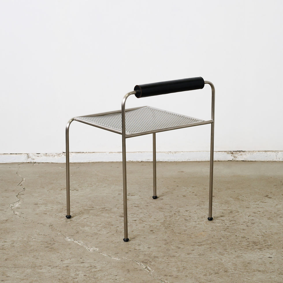 サムネイル： ROUND BACK CHAIR "KITAWORKS"