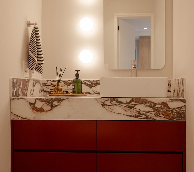 Toilette Bvlgari rosso 1.jpeg
