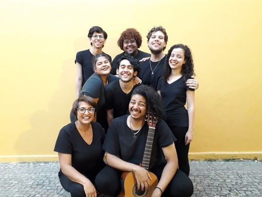 Cia. de Teatro Uz Outrus apresenta show de improviso em Mesquita