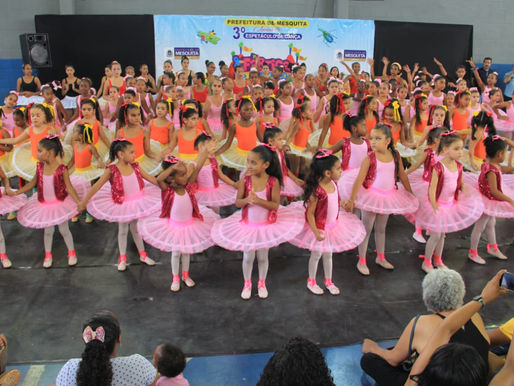 Espetáculo de dança lotou a Vila Olímpica de Mesquita no sábado
