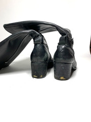 fashion_boot_heel_rewrap_before.jpeg