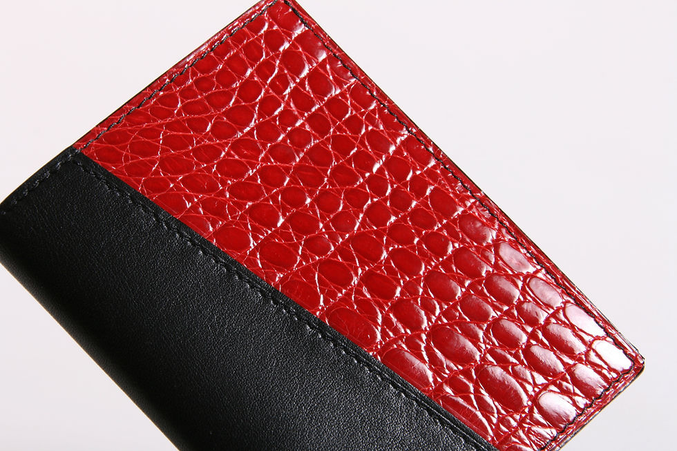 Miniature : Portefeuille Homme Bonsavoir Paris - Cuir Noir et exotique Caïman véritable Rouge - Petite-Maroquinerie Luxe Made in France