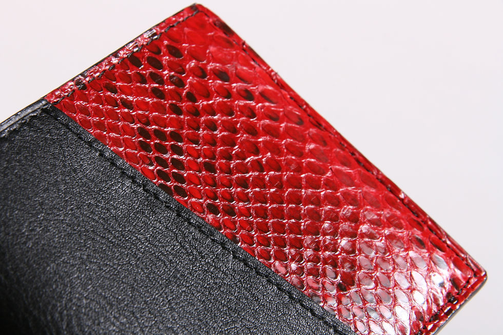 Miniature : Portefeuille Homme Bonsavoir Paris - Cuir Noir et exotique Python véritable Rouge - Petite-Maroquinerie Luxe Made in France