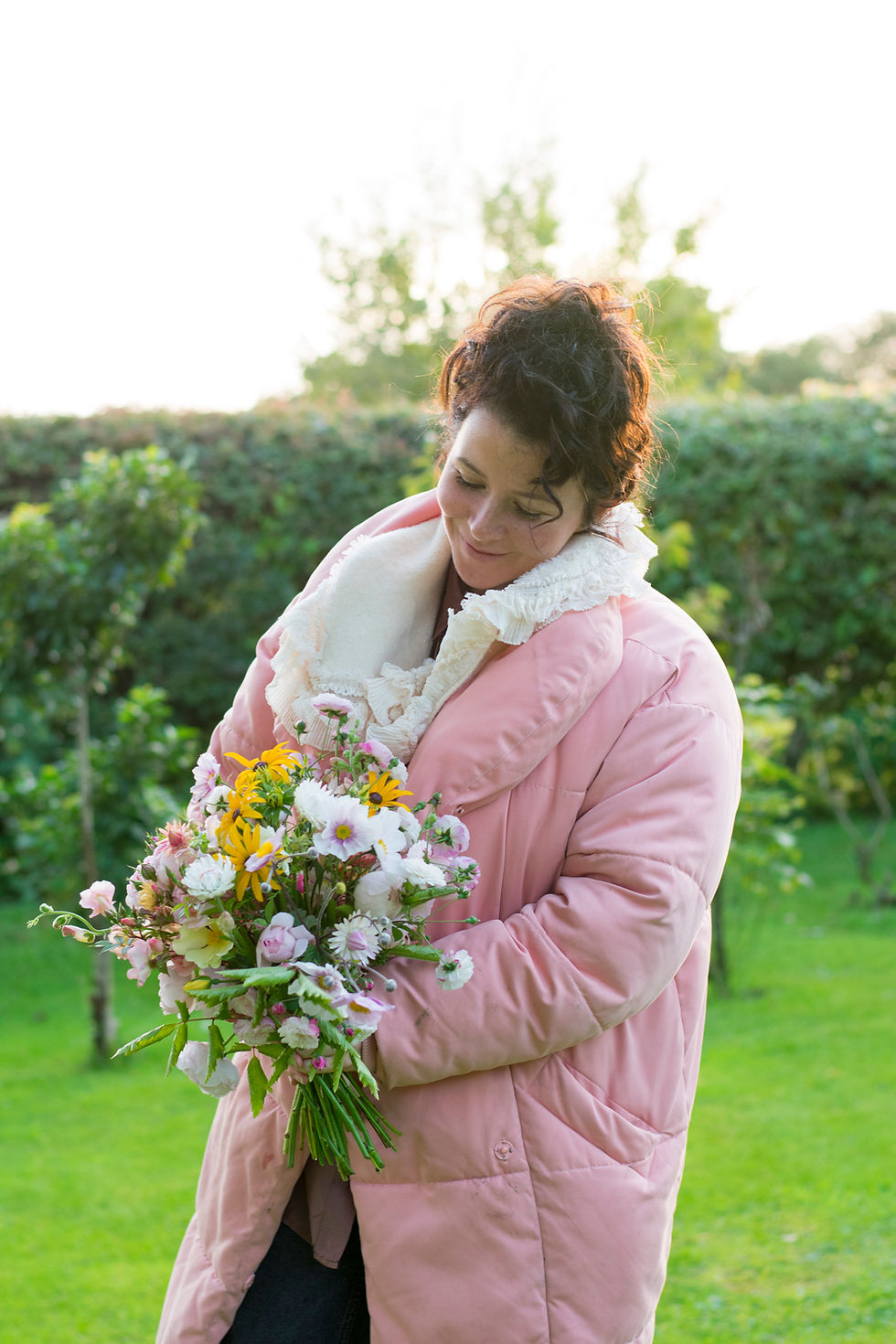 Thumbnail: THE ART OF THE GARDEN-GATHERED BOUQUET