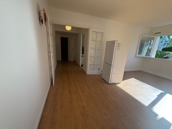 Appartement 2piece 55m2 une chambre lumineux avec parquet