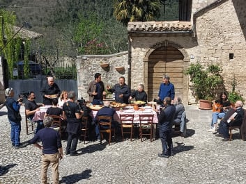Vallo di Nera: Tra Tradizione, Natura e Co-living Medievale