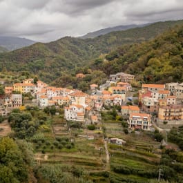 Try Village Life in Italy for 2–4 Weeks Before Moving