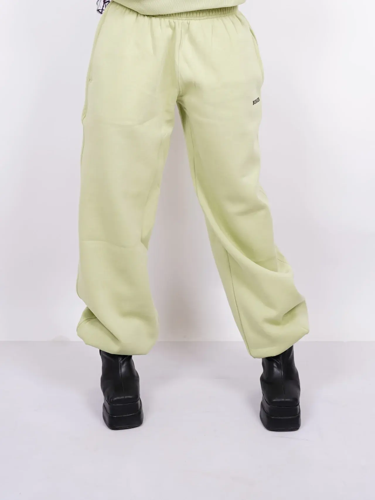 Weekend Tracks For Men And Women