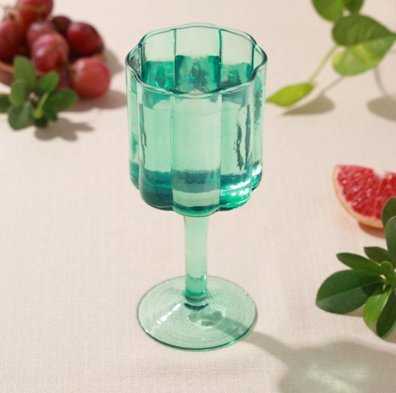 Thumbnail: Daisy Wine Glass