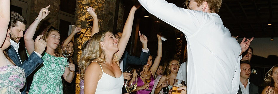 Dancing couple enjoying the music of On Rotation Events at a San Luis Obispo wedding.