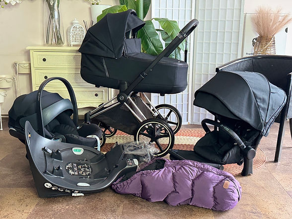 Cybex Priam V3 Deep Black.jpg