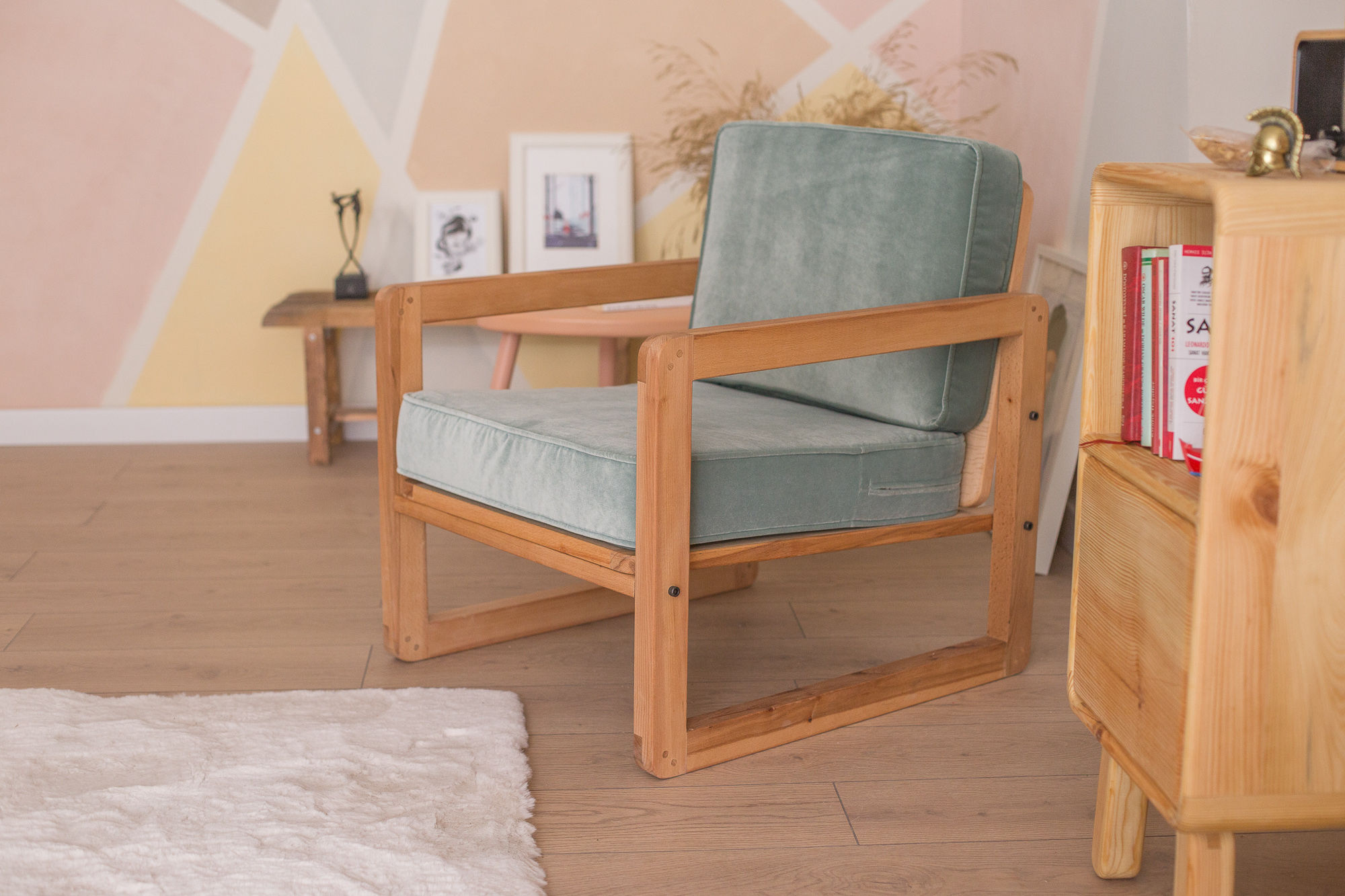 Quppa Home'dan masif el işçiliği İskandinav Koltuk -QP-DZ-649