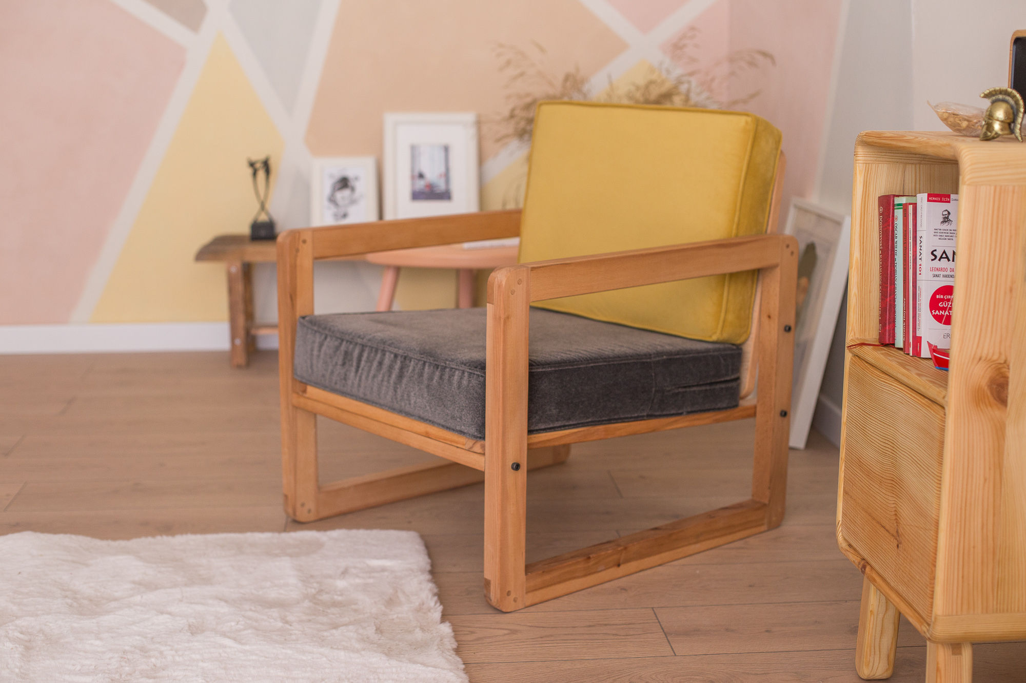 Quppa Home'dan masif el işçiliği İskandinav Koltuk -QP-DZ-643