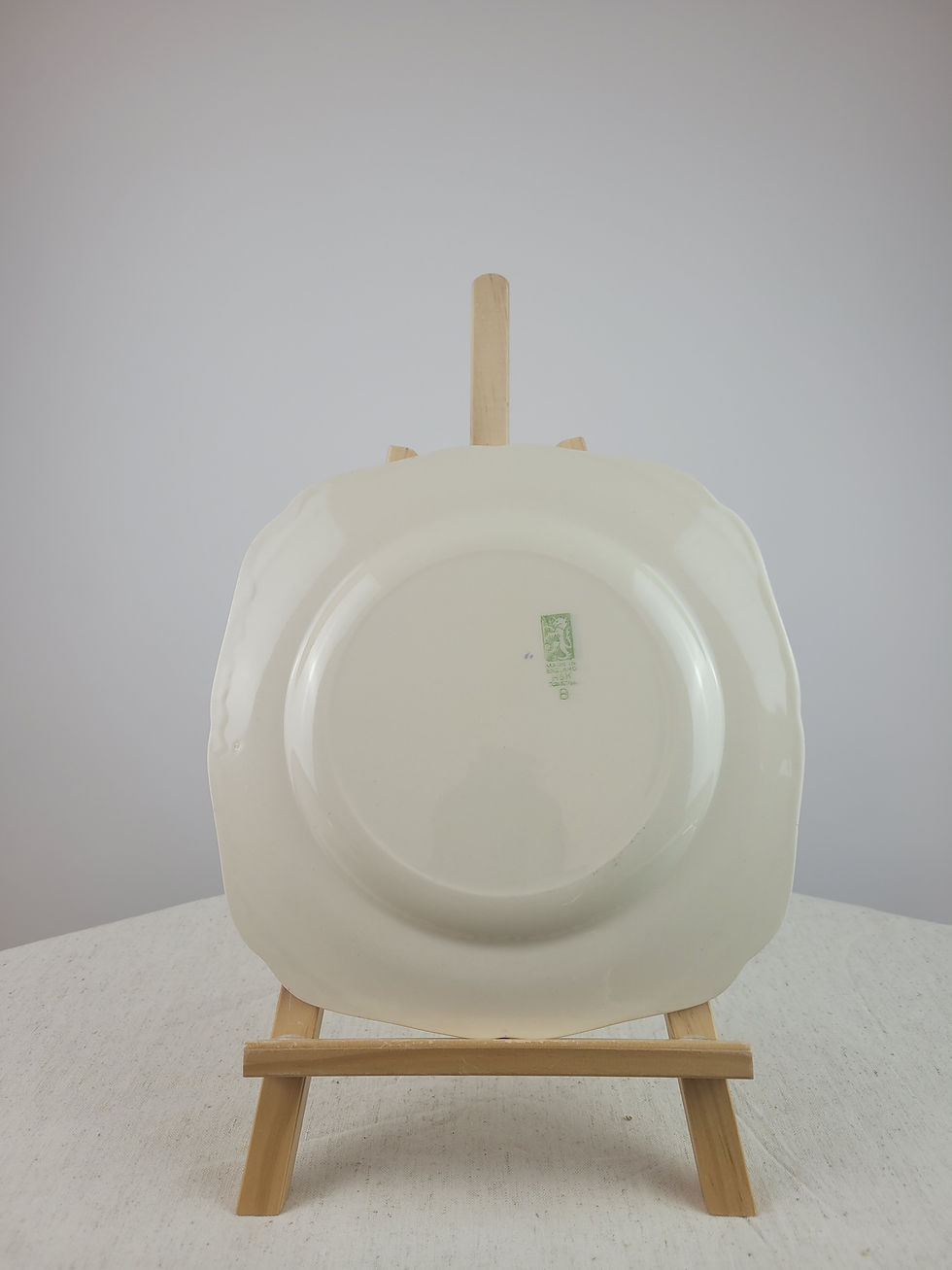 Vintage Hollinshead & Kirkham Needlepoint Plate