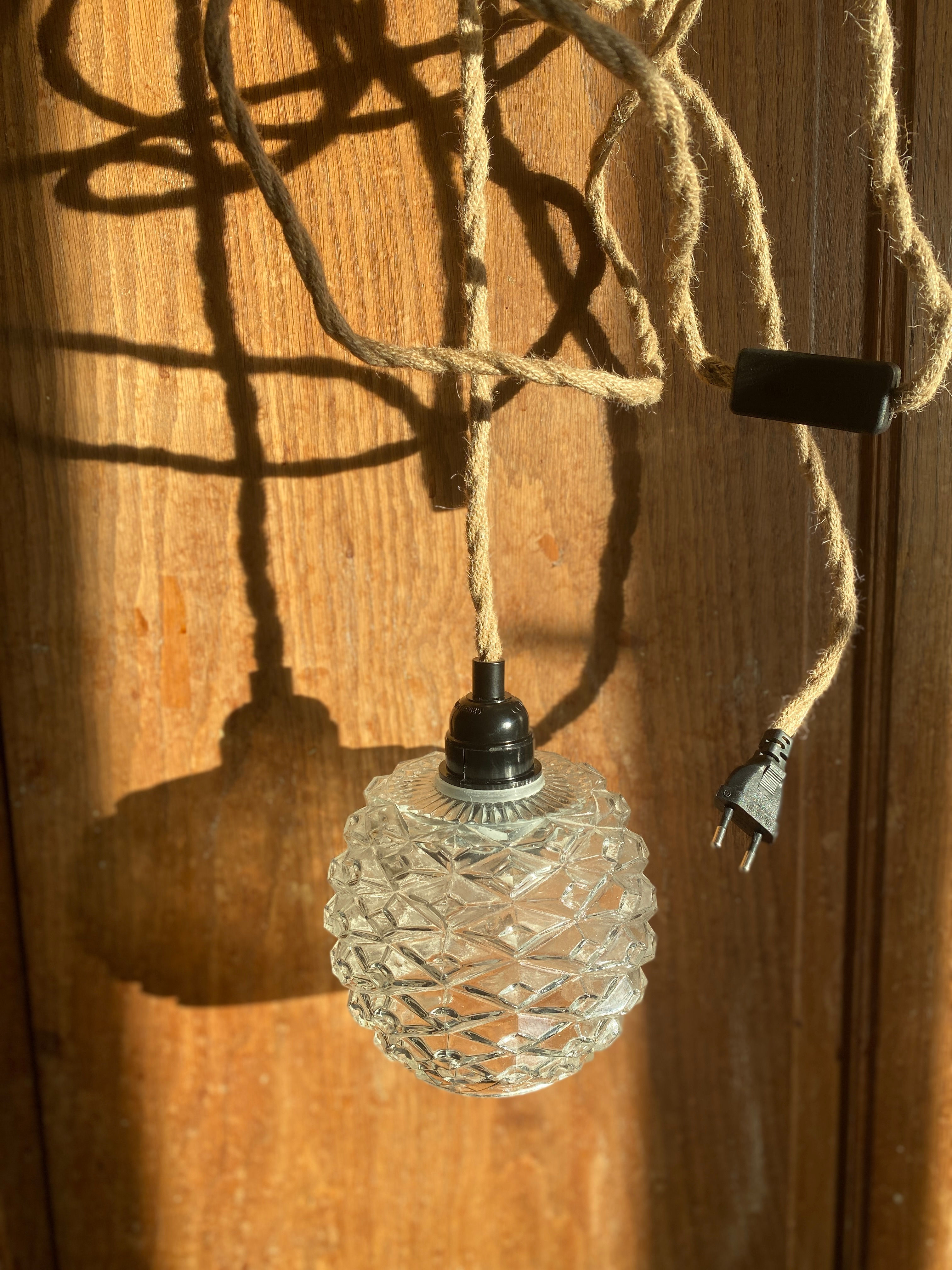 Baladeuse globe moulé