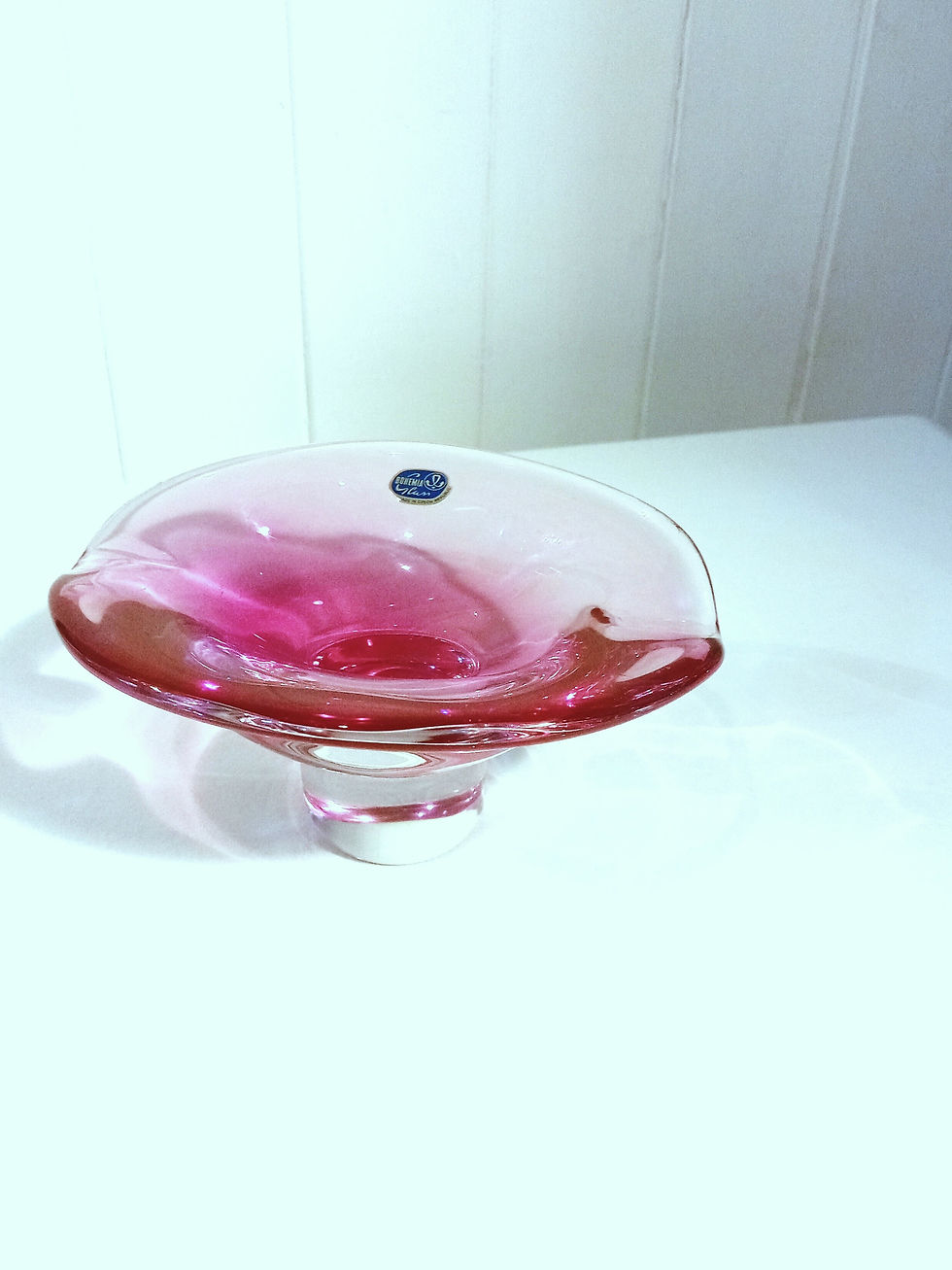 Bohemia Glass AVONNOVAâ„¢ DECORATIVE ART