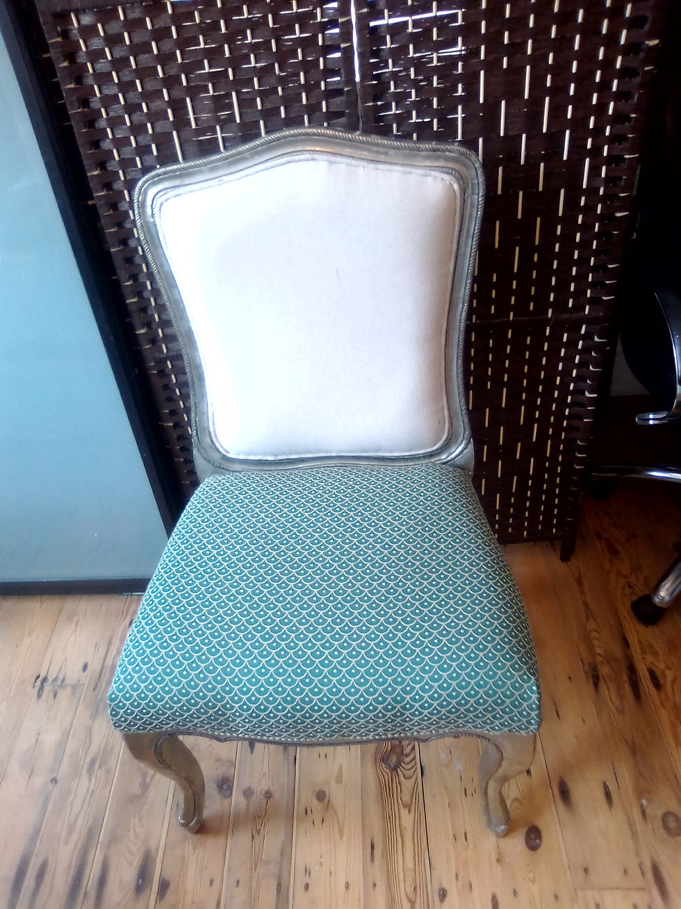 Thumbnail: FRENCH LOUIS XV CLASSIC STYLE UPRIGHT CHAIR