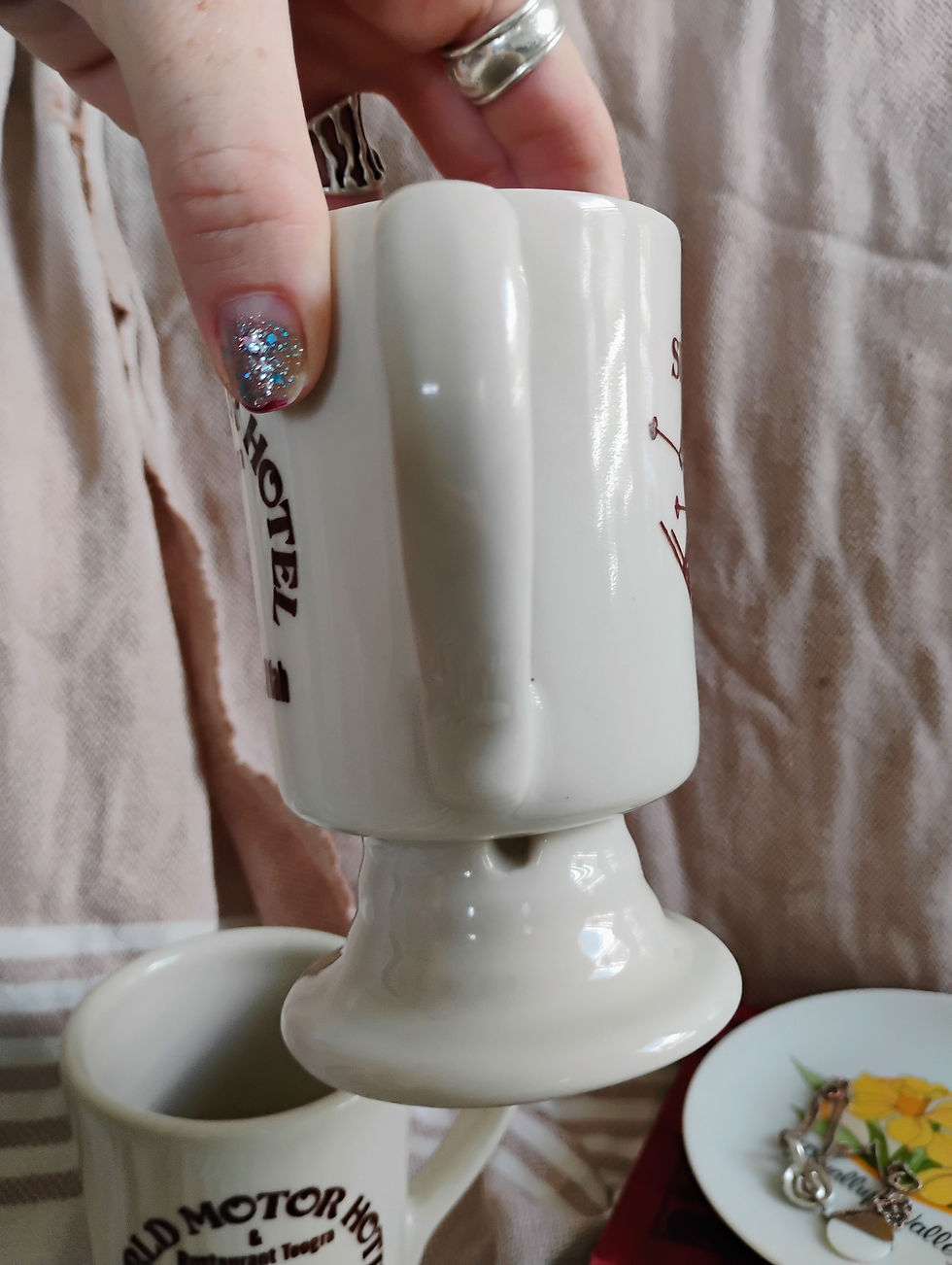 Thumbnail: Vintage Sitzmark Lodge Stoneware Coffee Mug Set of 2, Apres' Ski