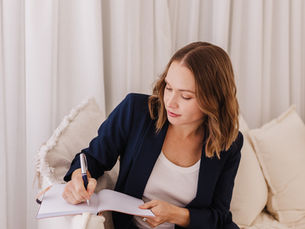 Mental Health Occupational Therapist vs Psychologist: What's the Difference?