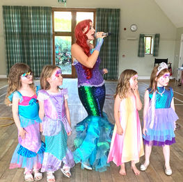 Ariel Singing Girls.JPG