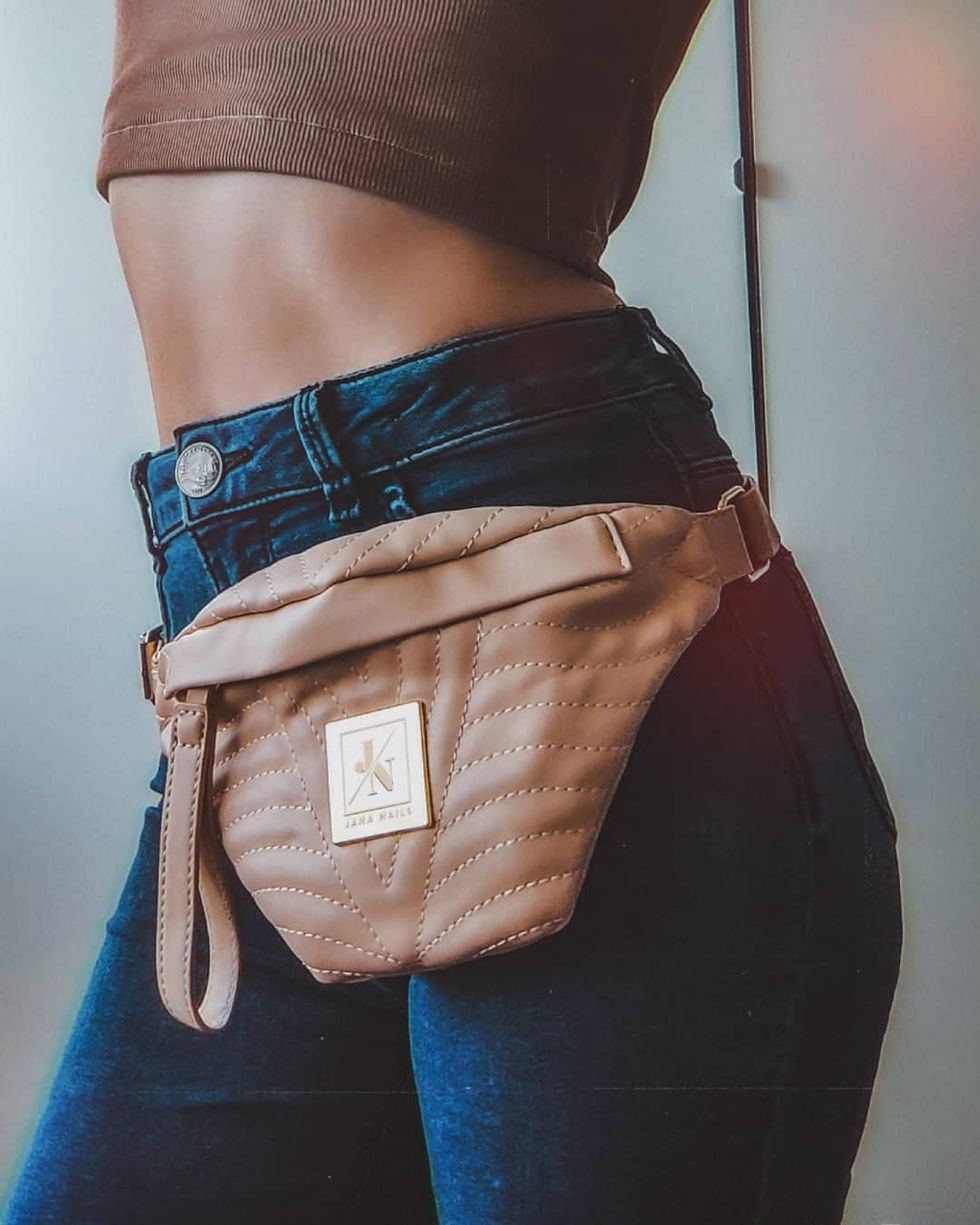 Μικρογραφία: Jn Belt Bag With Gold Logo