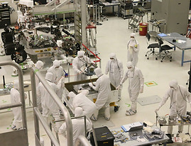Semiconductor clean room Photo.jpg
