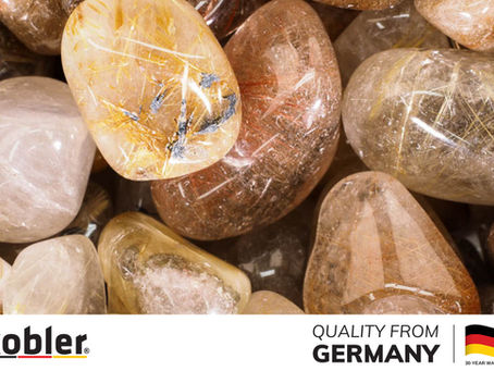 Tổng hợp 5 cách phân biệt đá thạch anh tóc thật và giả nhanh và chính xác nhất