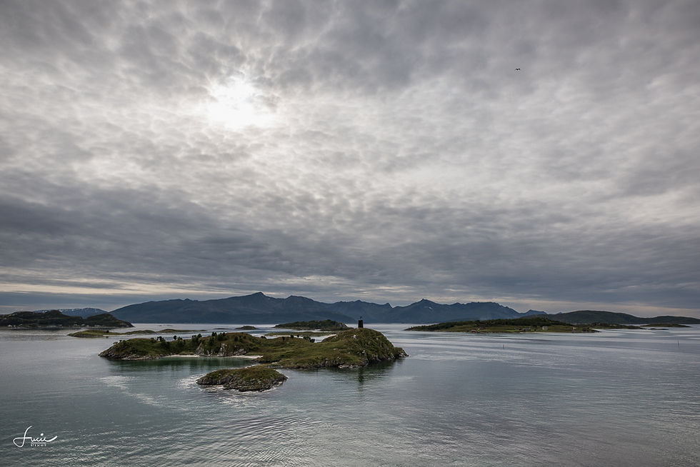 du pont qui mène à l'île de Sommaroy