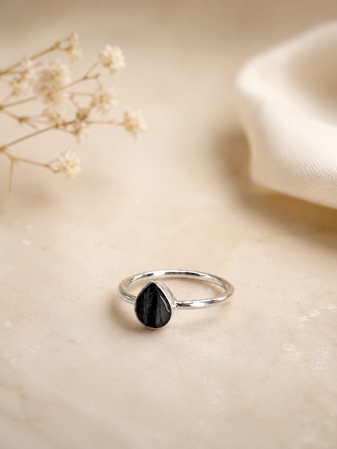 'Tallulah' Teardrop Ring