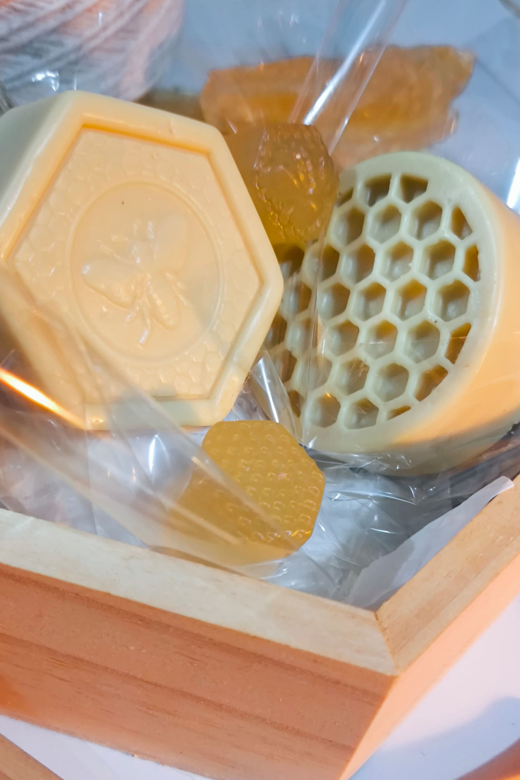 Coleção mel - sabonete colmeia