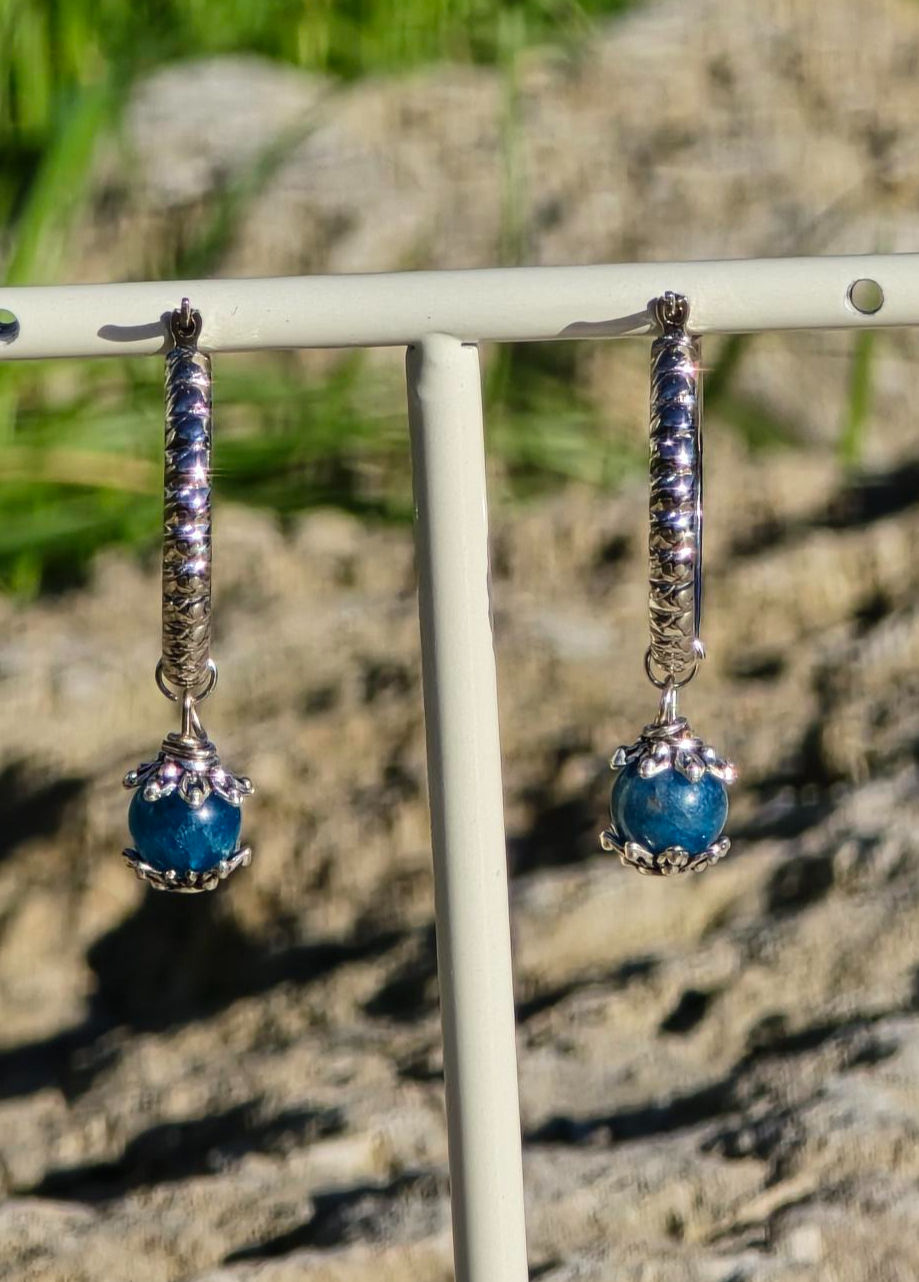 Miniature : Paire de créoles en pierre naturelle d'apatite 8 mm