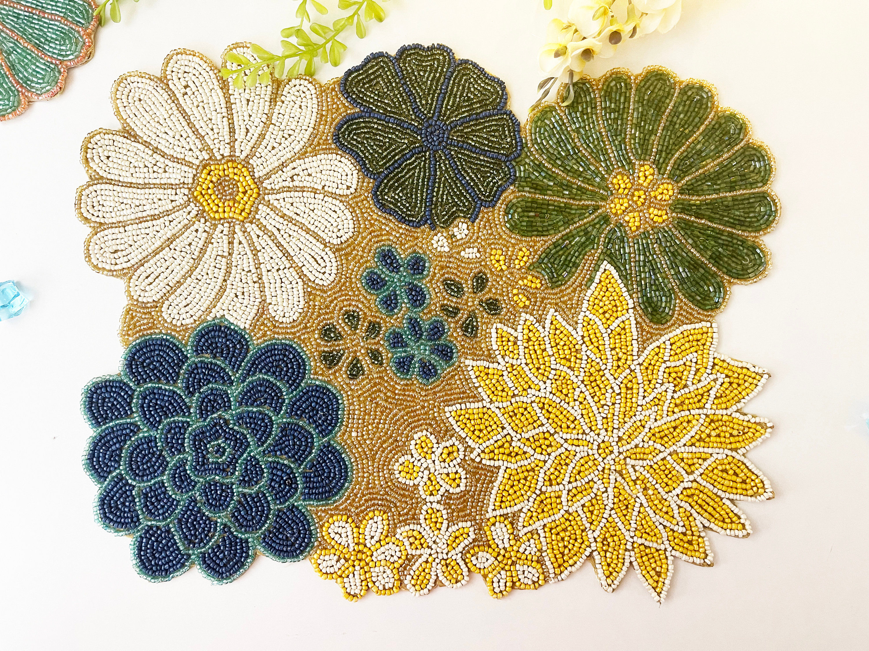 Set of 4, Handmade beaded placemat, floral table mat, bead charger plate