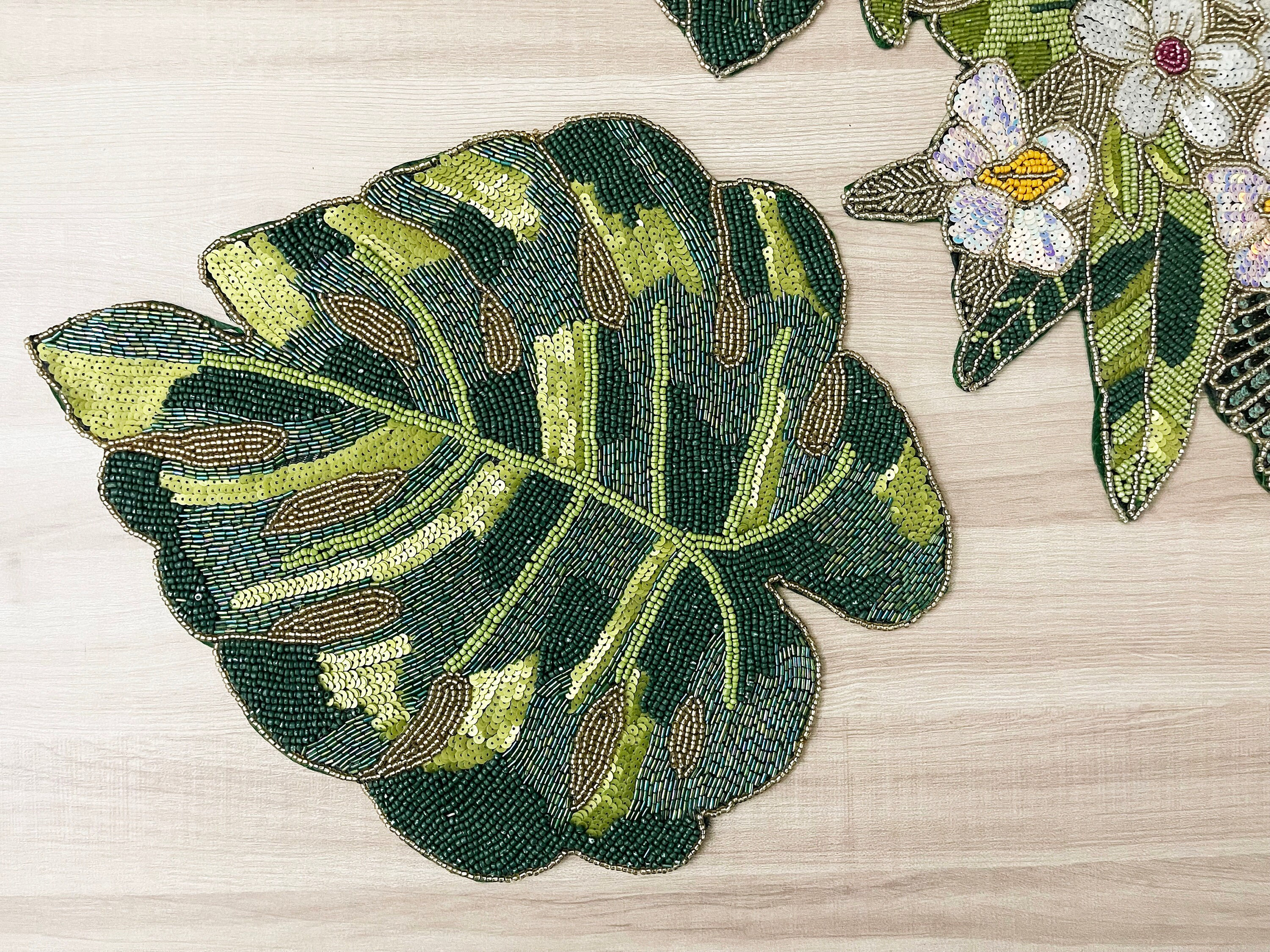 Set of 4, Handmade beaded placemat, Monstera tropical leaf tablemat, 14 in