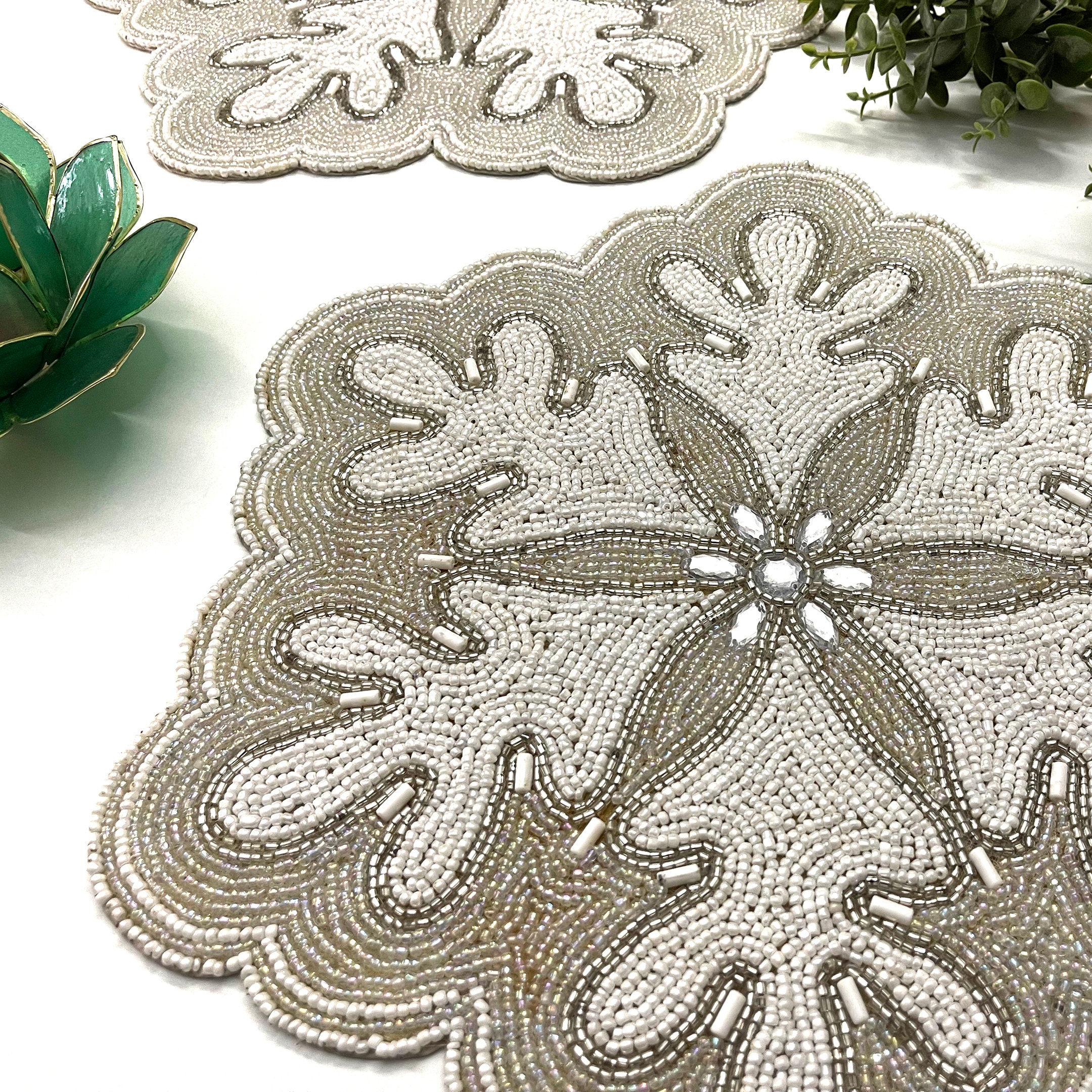 Set of 4, Christmas snowflakes placemat, handmade beaded, 14inch