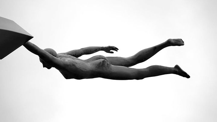 Flying Sculpture