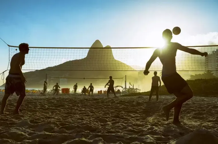 Futevolei-no-Rio-de-Janeiro.webp