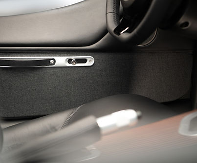 morgan-plus-four-4-door-interior.jpeg