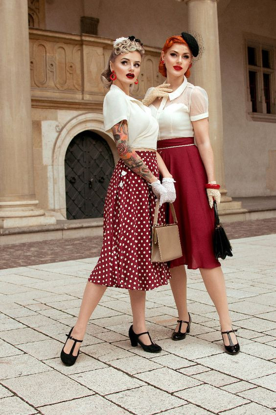 essentiels dans son dressing tendance mode inspiration look idee de tenue comment shabiller classe chic mode rock mode pinup conseil mode shiromilla agence de communication rennes paris blog mode bien se looker idee look blazer idee look chemise idee look robe