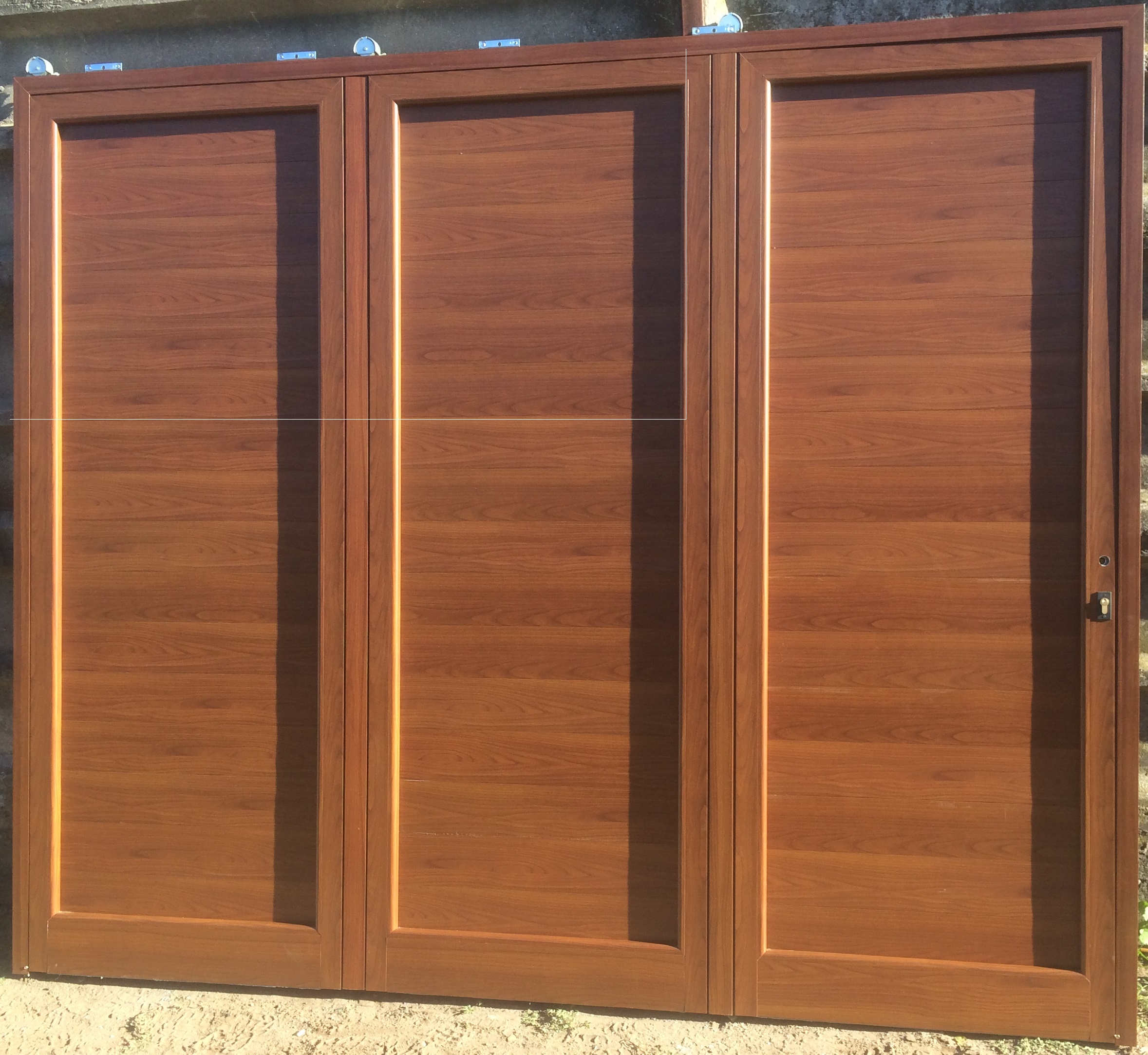 PORTON MODENA COLOR MADERA.jpg